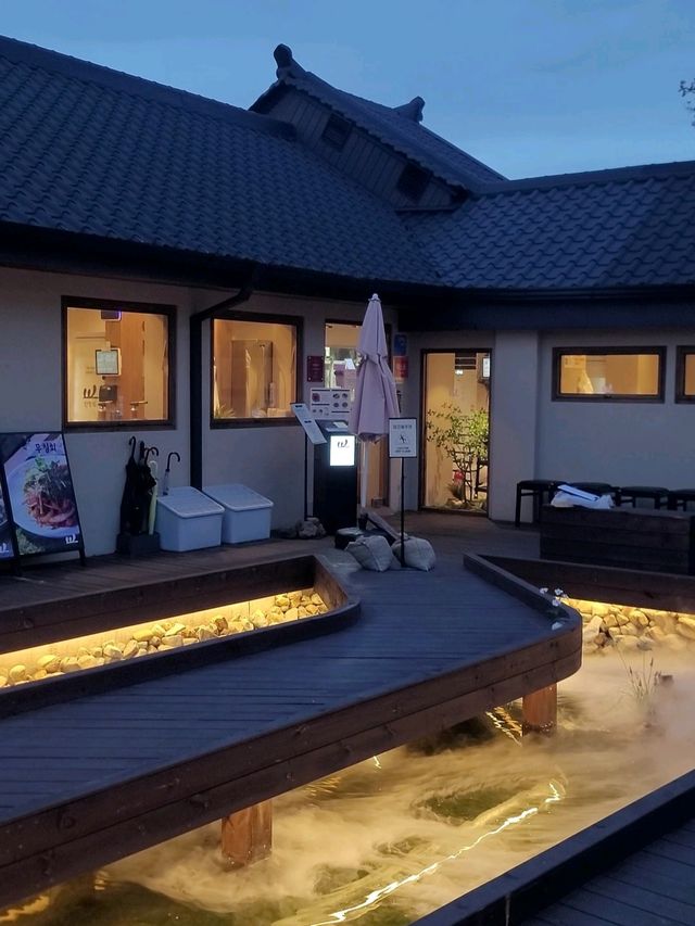 경주 데이트코스로 추천하는 황리단길 신상맛집💛