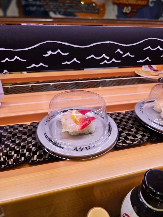 ร้านซูชิโร่ซูชิสไตล์ญี่ปุ่น สาขาเดอะมอลล์งาม