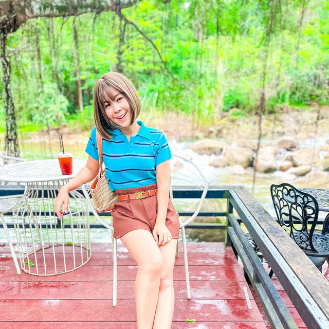 มะลิคาเฟ่ คาเฟ่ติดน้ำตกวิวหลักล้าน