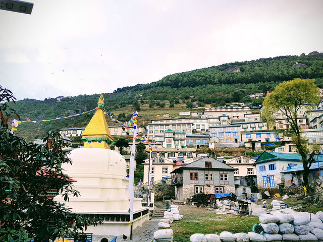 Explore Namche Bazar (3440m) - Breathtaking views
