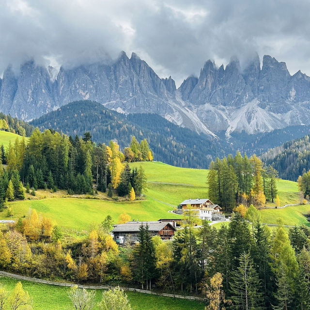 DOLOMITES in AUTUMN 