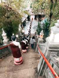 ที่เที่ยวลำพูน วัดพระพุทธบาทผาหนาม
