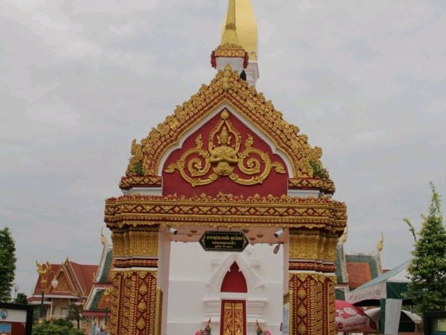 วัดพระธาตุเชิงชุมวรวิหาร สกลนคร