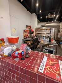 On LIVE 炸雞現場：8818披薩屋的薄皮炸雞專賣店