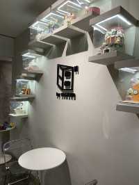 8 Inch by Legend: A Must-Try Bakery for Cake Lovers