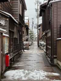 【金沢】雪景色のひがし茶屋街