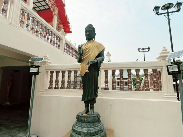 泰國曼谷著名寺廟景點鬼王廟推薦：Wat Suttharam วัดสุทธาราม，適合求財運和避禍。