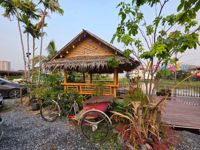 ลาบแซ่บ บรรยากาศชิลล์ ที่นี่อยู่ในนนทบุรีจ้ะ🌶️