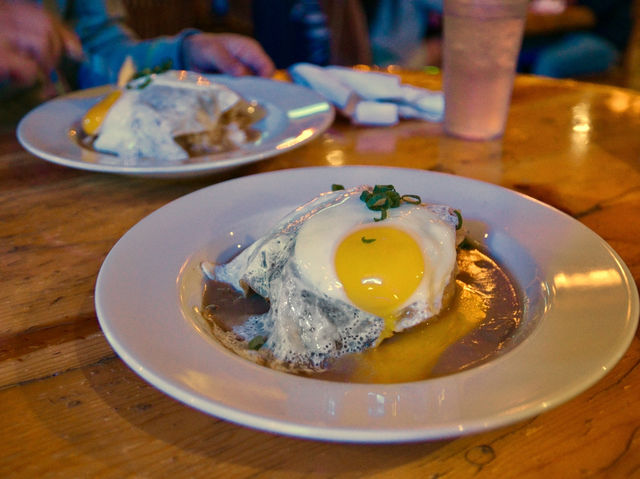 Oceanfront Dining at Lulu’s Waikiki 🌴🍽️