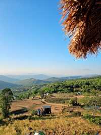 เสวนาริมเขา ไฮตาก นั่งจิบกาแฟ ชมพระอาทิตย์ตก