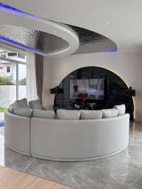 Mira Beachfront Pool Villa Cha-am