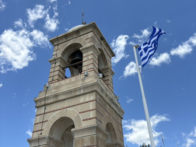 Hiking Up Lycabettus Hill: A Must-Do in Athens! 🇬🇷