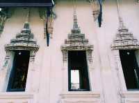 泰國曼谷市中心湄南河畔歷史古跡遺址寺廟景點：Wat Phumarin Ratchapaksi，百年歷史古跡遺址，適合打卡拍照📸祈福冥想