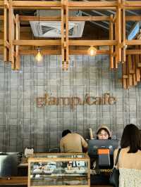 Minimal cafe with good mountain view