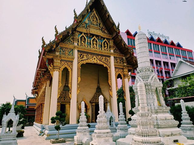 泰國曼谷湄南河畔老城區皇家古跡寺廟一日遊行程，祈福非常靈驗，適合祈福打卡拍照📸冥想
