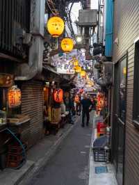 春の思い出横丁 🌸🏮昭和のノスタルジックな雰囲気