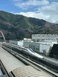 【山梨】500km/hで走るリニアを見れるリニア見学センター