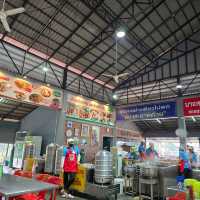 ร้านข้าวขาหมู ในตำนานของนครปฐม