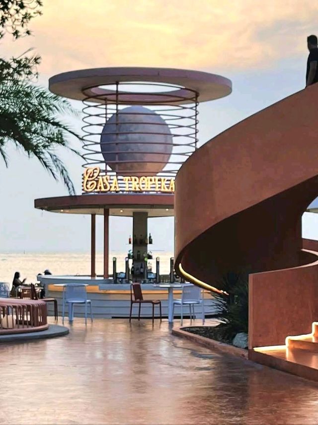 ร้าน Casa Tropika Bangsaen