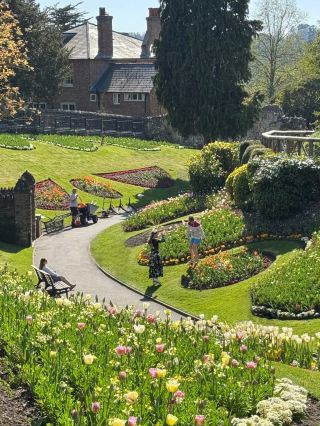 🇬🇧 London’s Secret Garden｜Guildford One-Day Trip