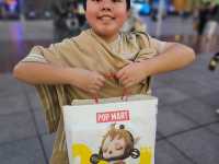 ช้อปปิ้ง Pop Mart ที่ใหญ่สุดในเซี่ยงไฮ้