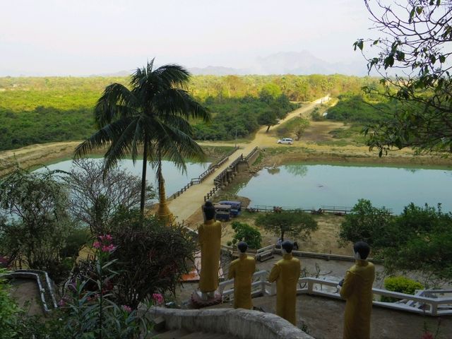【ミャンマー🇲🇲】パアン近郊の洞窟寺院