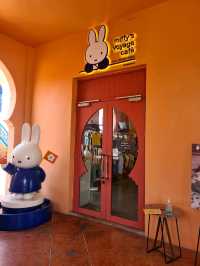 Miffy's Voyage Café Camel Republic