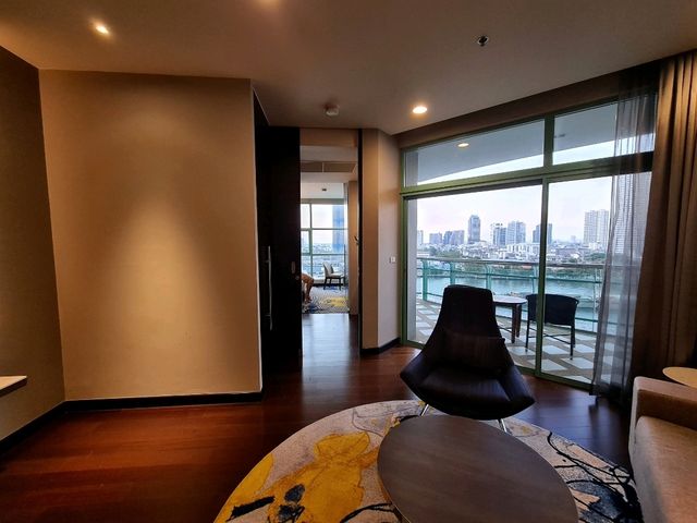 โรงแรมชาเทรียม ริเวอร์ไซด์ กรุงเทพ