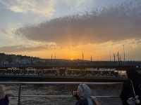 Istanbul: Where East meets West! 🌏 Bosphorus Strait, a natural boundary that connects Europe and As