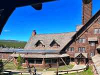 Historic Charm at Old Faithful Inn – Yellowstone’s Iconic Stay