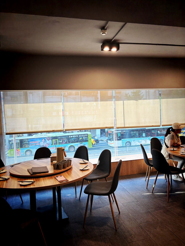 台北川菜餐廳「花娘小館」，端午節家庭聚餐😆