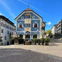 🏡 *Ortisei: A Woodcarver’s Fairytale in the Dolomites* ✨🌲
