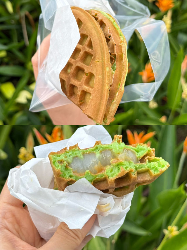 Peanut Butter Mochi Waffle?! My New Favourite Cheap Snack at AMK