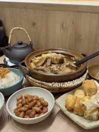 A 30-Year Journey of Perfecting the Broth: En Yeoh’s Bak Kut Teh