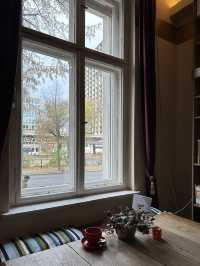 Exploring Berlin in vibey hostel