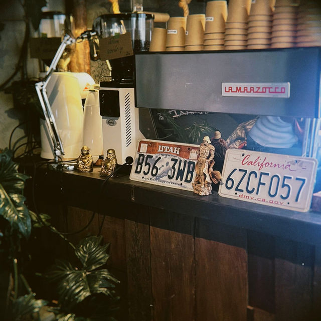 Makai cafe and space คาเฟ่เมืองเก่า ท้ายเหมือง