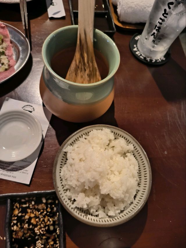 Yakiniku Oniku to Gohan อย่าลืมโทรจองก่อนนะ