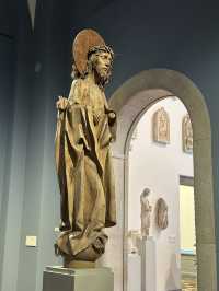 Impressive sculpture museum in Berlin