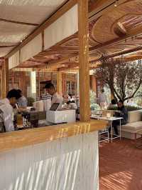 CELINE 夏日限时漫游 – A Chic Summer Escape in the City