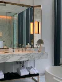 🇮🇩🌟 Jakarta Dreams: Sleep, Splash & Shine at The Langham! 🏙️💫