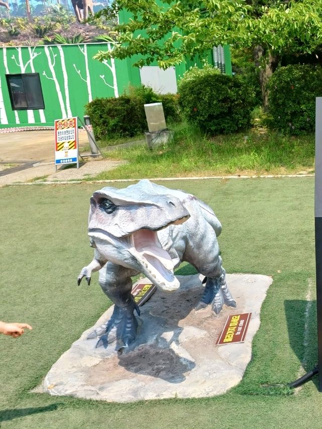 체험형 공룡 테마파크의 정석