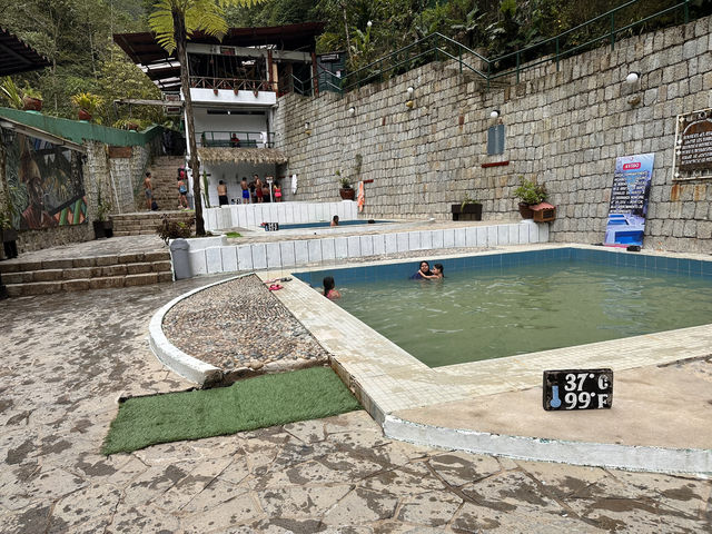 【マチュピチュ村（アグアスカリエンテス）温泉｜登山後にふわっと癒される渓谷の隠れ家♨️】