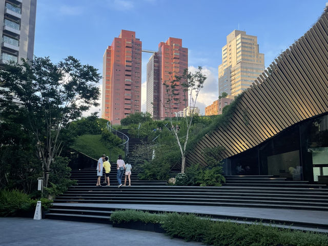 台中勤美術館：漫步藝術的悠閒畫廊