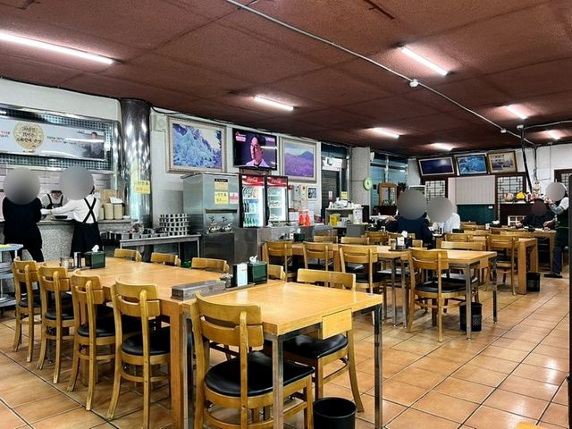 [🇰🇷 大邱近郊] 注文から提供までスピーディー！地元で評判の「元祖ヒョンブンパクソソンおばあちゃんの家 コムタン」
