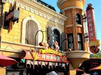 The lively Mickey Avenue!