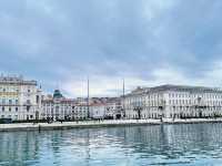 Trieste: Italy's Unique Border City – A Solo Traveler's Paradise! 🇮🇹🇦🇹
