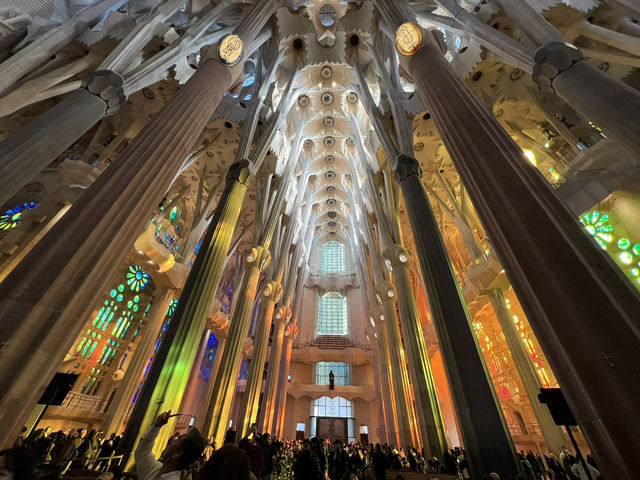 Sagrada Família – Barcelona’s Iconic Masterpiece 🇪🇸⛪