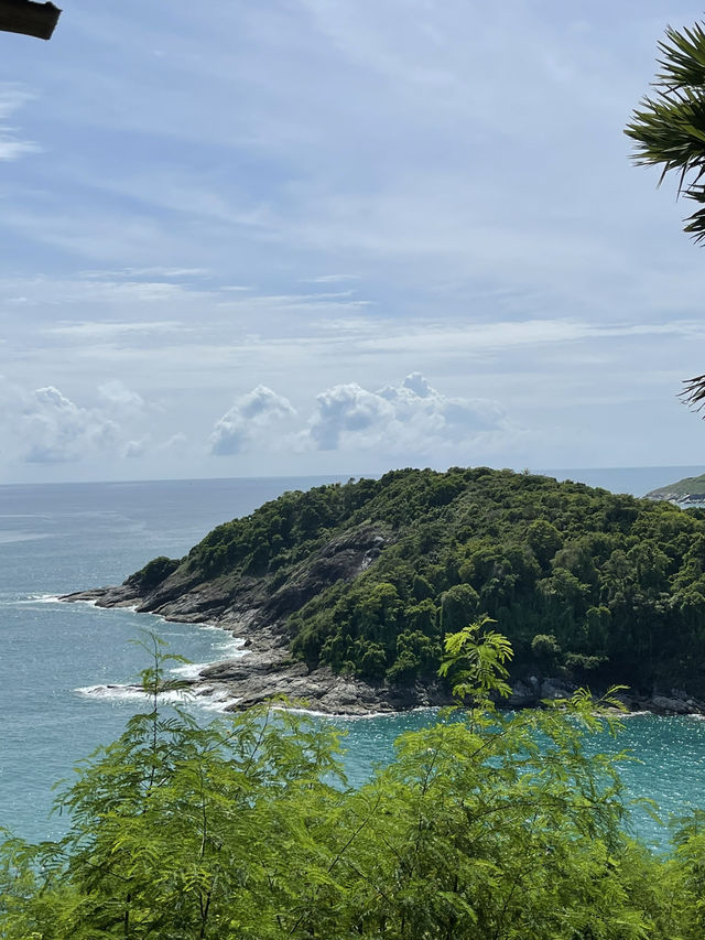 จุดชมวิวแหลมพรหมเทพ 🏝️