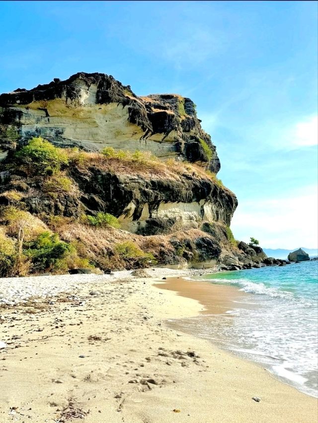 Escape to Capones Island – Zambales’ Hidden Gem