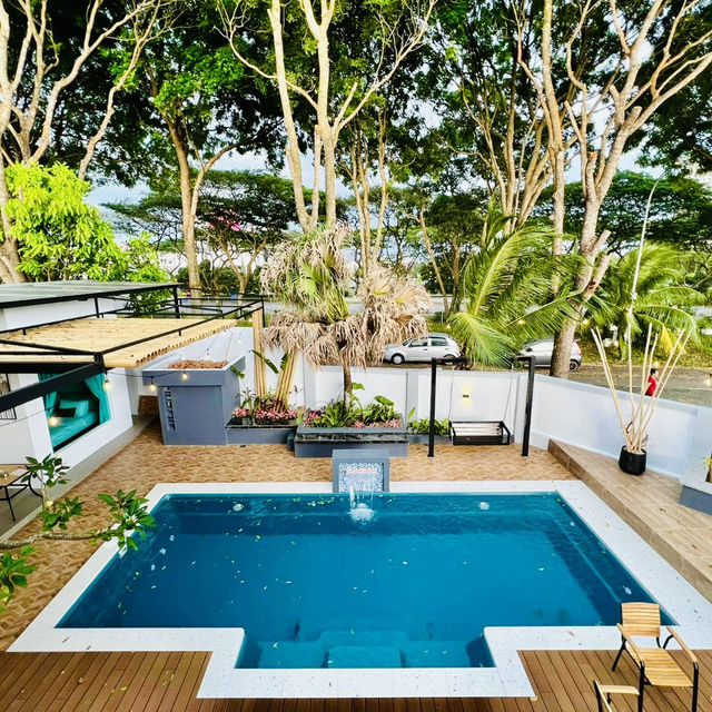  Splash & Serenity: A Grand Family Escape at The Viista Villa
